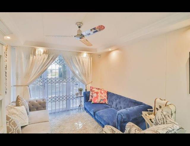 5 BEDROOM HOUSE FOR SALE IN WATERKLOOF